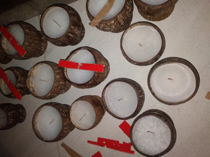 Coconut shell candle. Handmade Scented Soy Candle in Coconut Shell   Decorated Coconut shell container soy candle bio-eco-vegan-cruelty free   Natural paraffin Wax Candle   Coconut container candles a